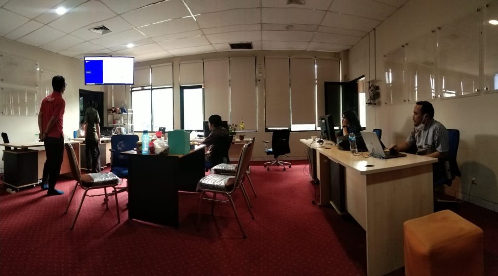 Diskusi Pemanfaatan Akses Jurnal MyLoft oleh Perpustakaan Universitas Telkom Sambil Ngerujak