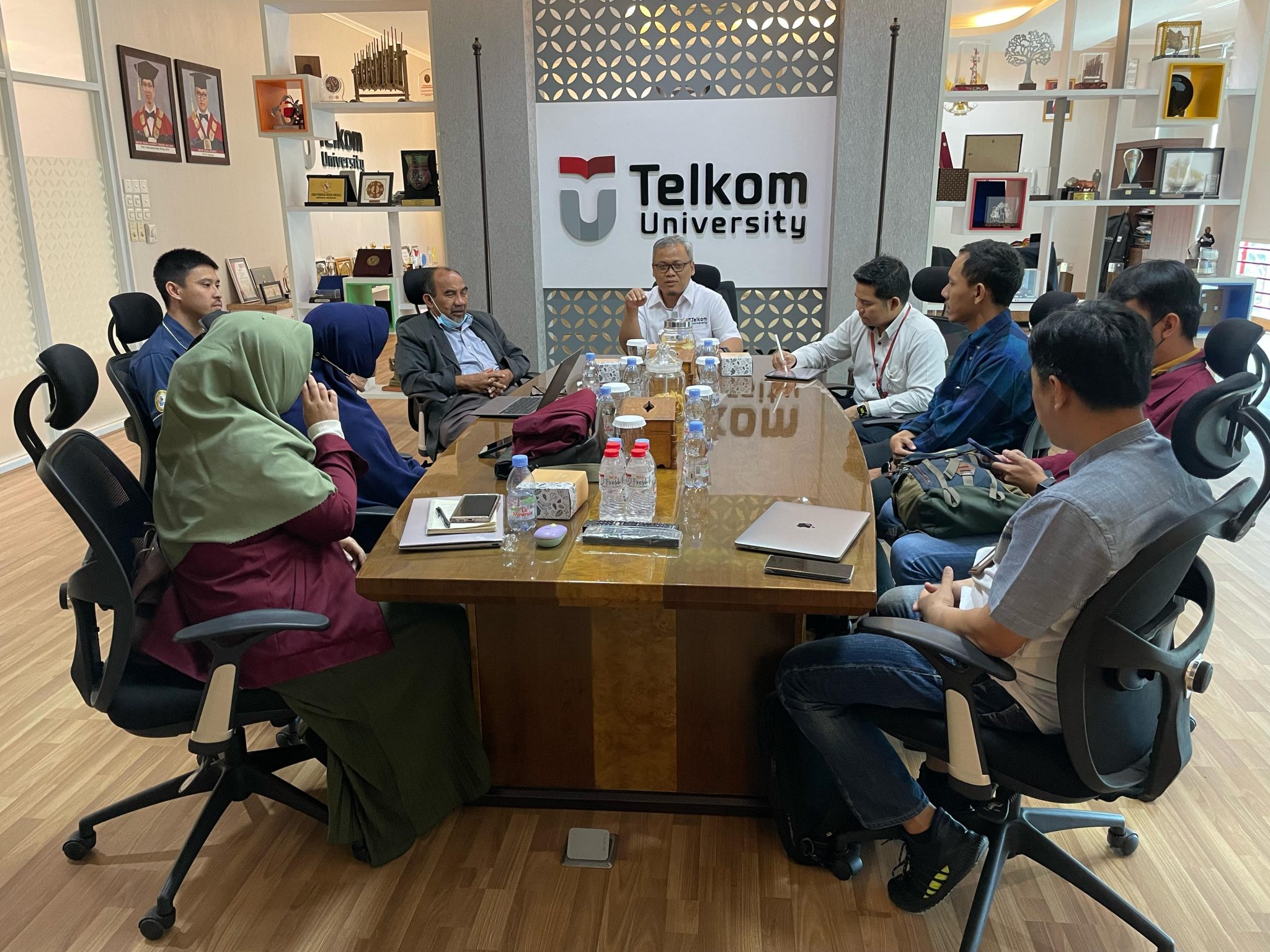 Sharing Session Mahasiswa S3 Bersama Prof. Mustafa Mat Deris